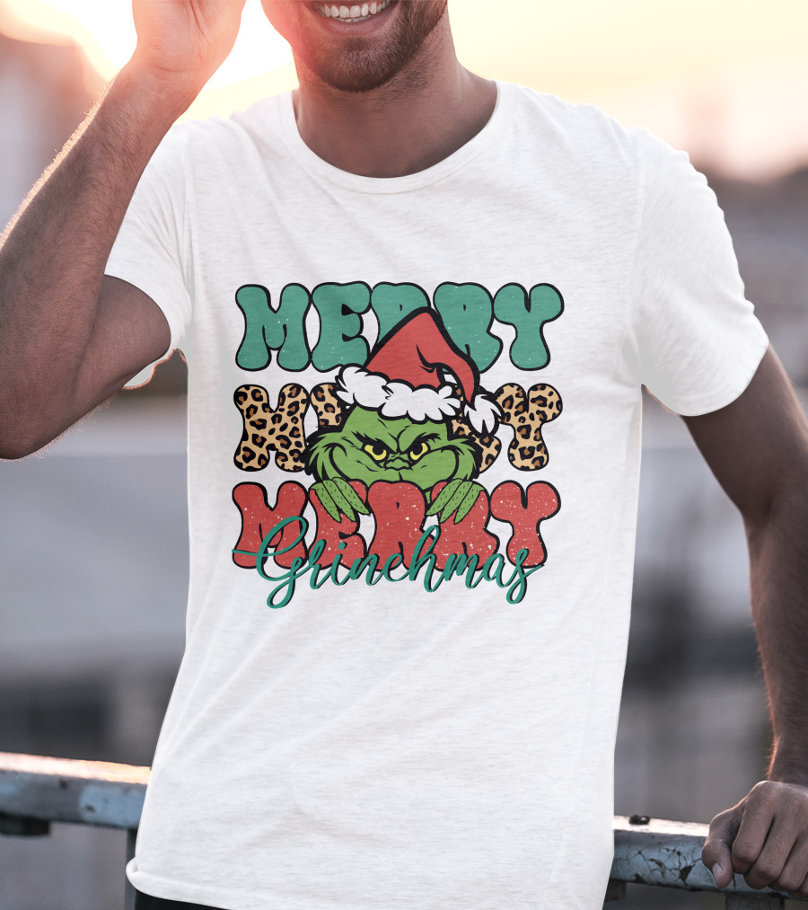Merry Grinchmas Merry Merry Merry Grinch Christmas Santa Hat Green Face Leopard Print T-Shirt
