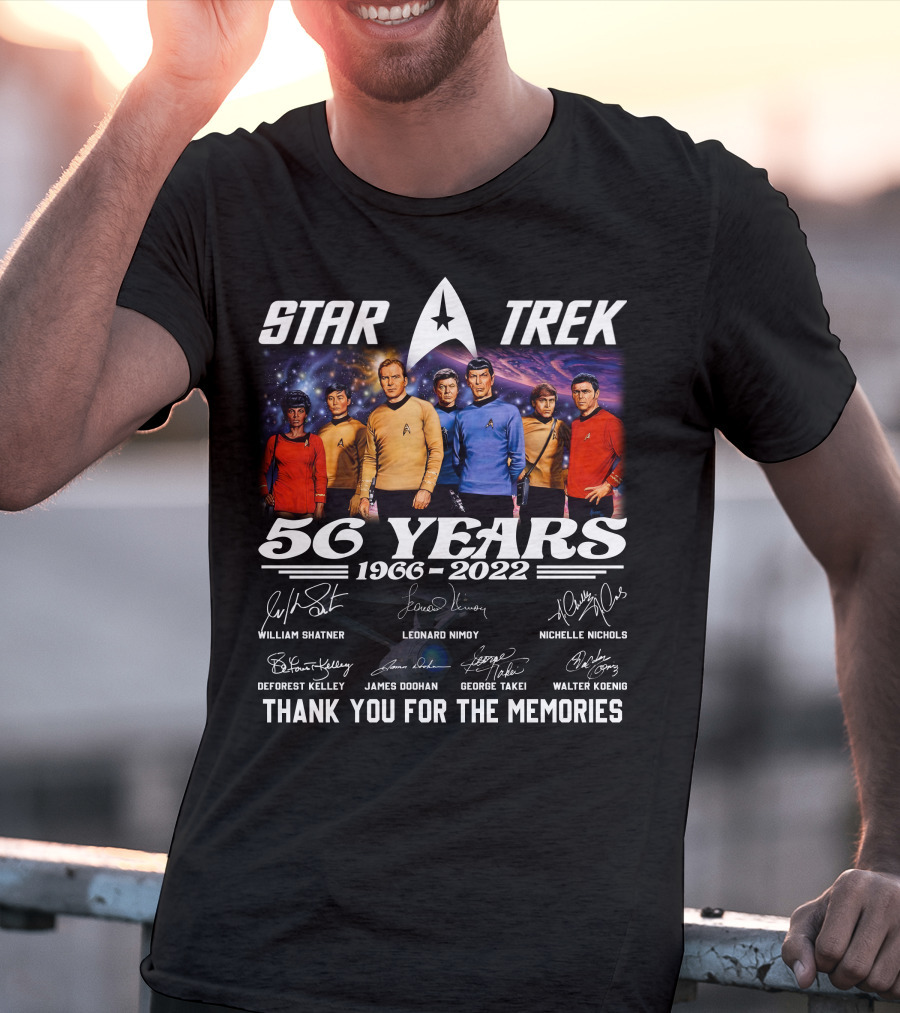 Star Trek Original Series Crew Enterprise Spaceship Image T-Shirt