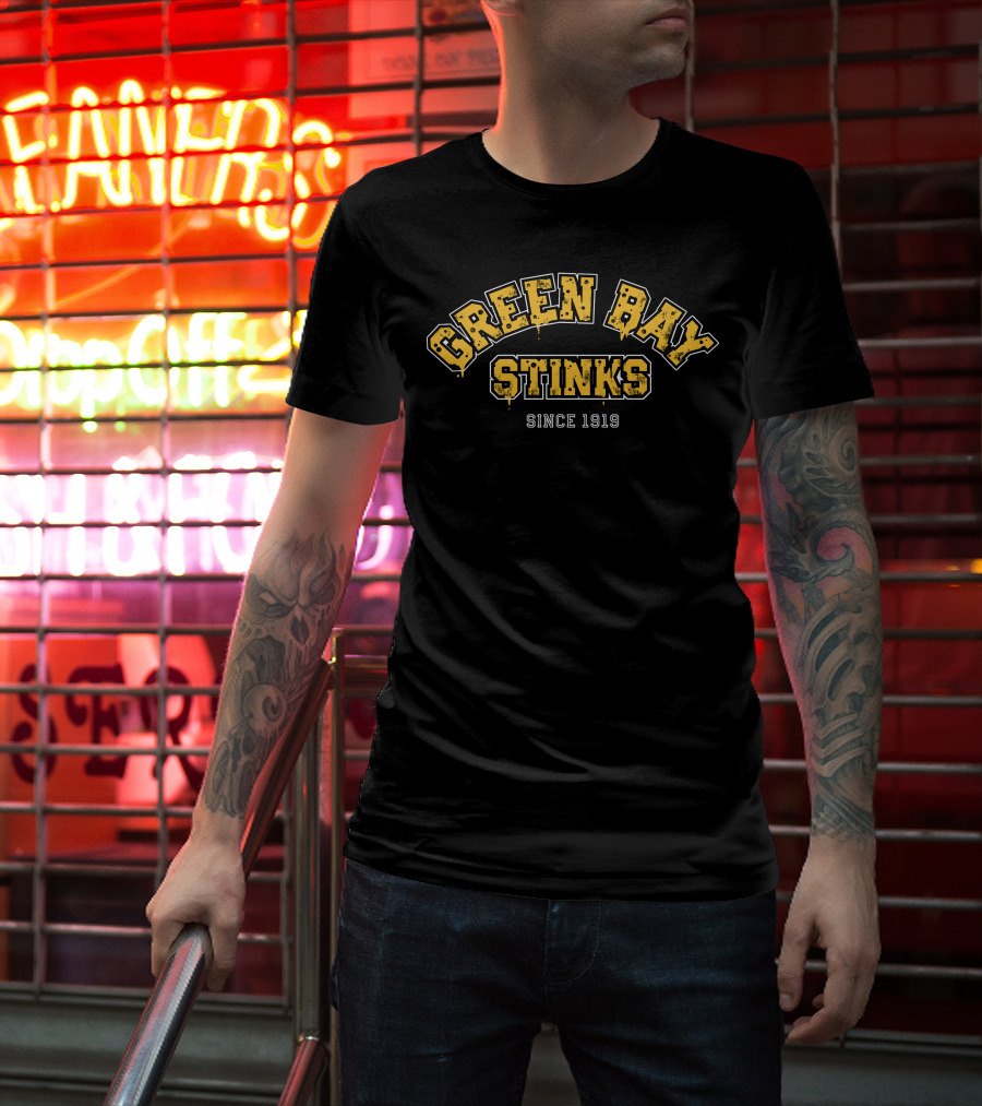 Green Bay Stinks Parody Cheesehead Rivalry Fan T-Shirt