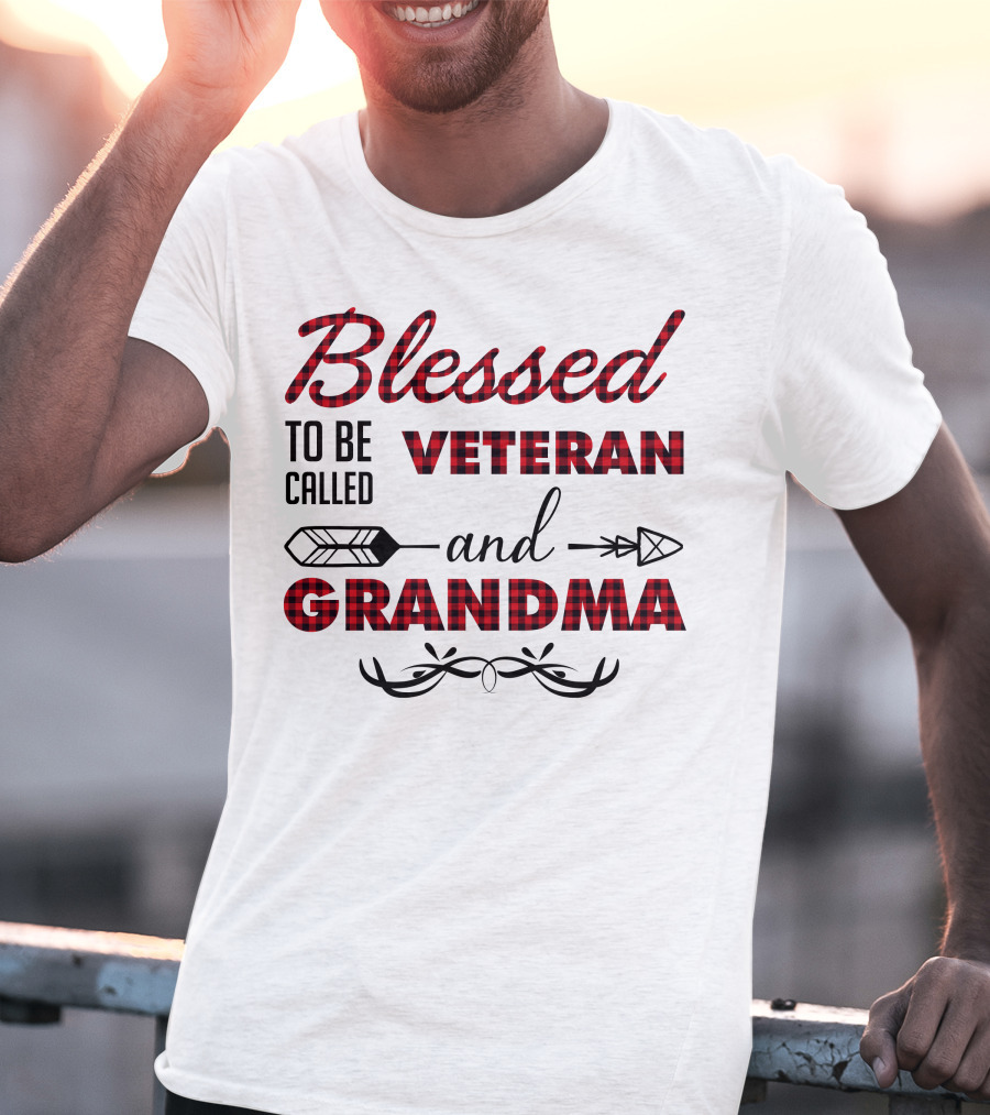 Blessed To Be Called Veteran And Grandma Buffalo Plaid Arrow Antlers T-Shirt