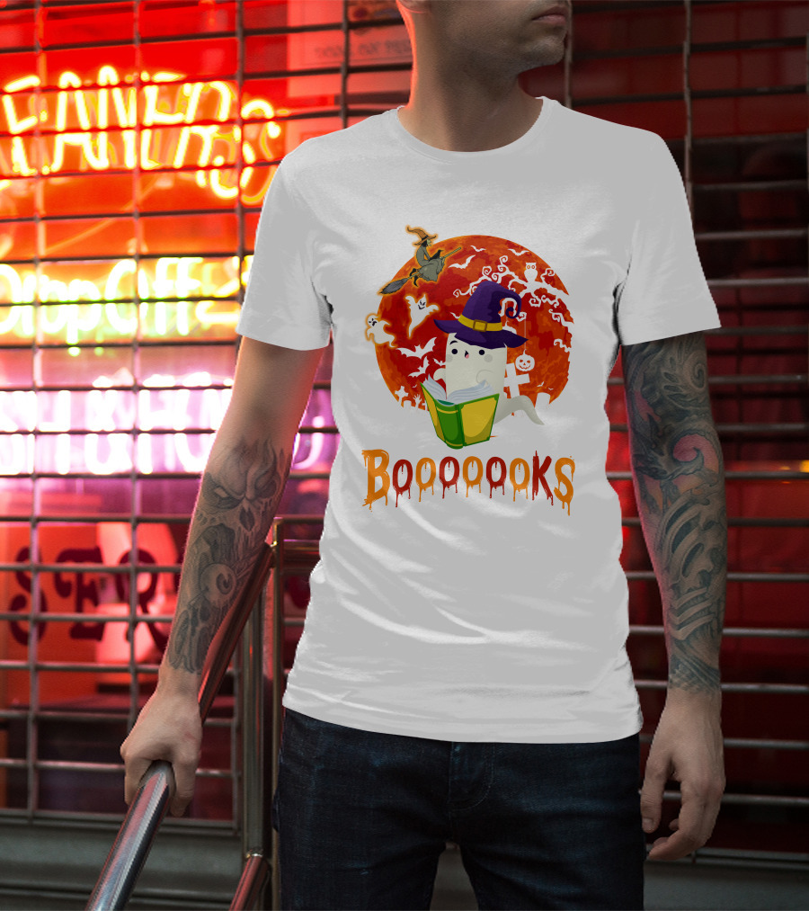 BOOOOOOKS Ghost Reading Witch Hat Halloween Scene T-Shirt