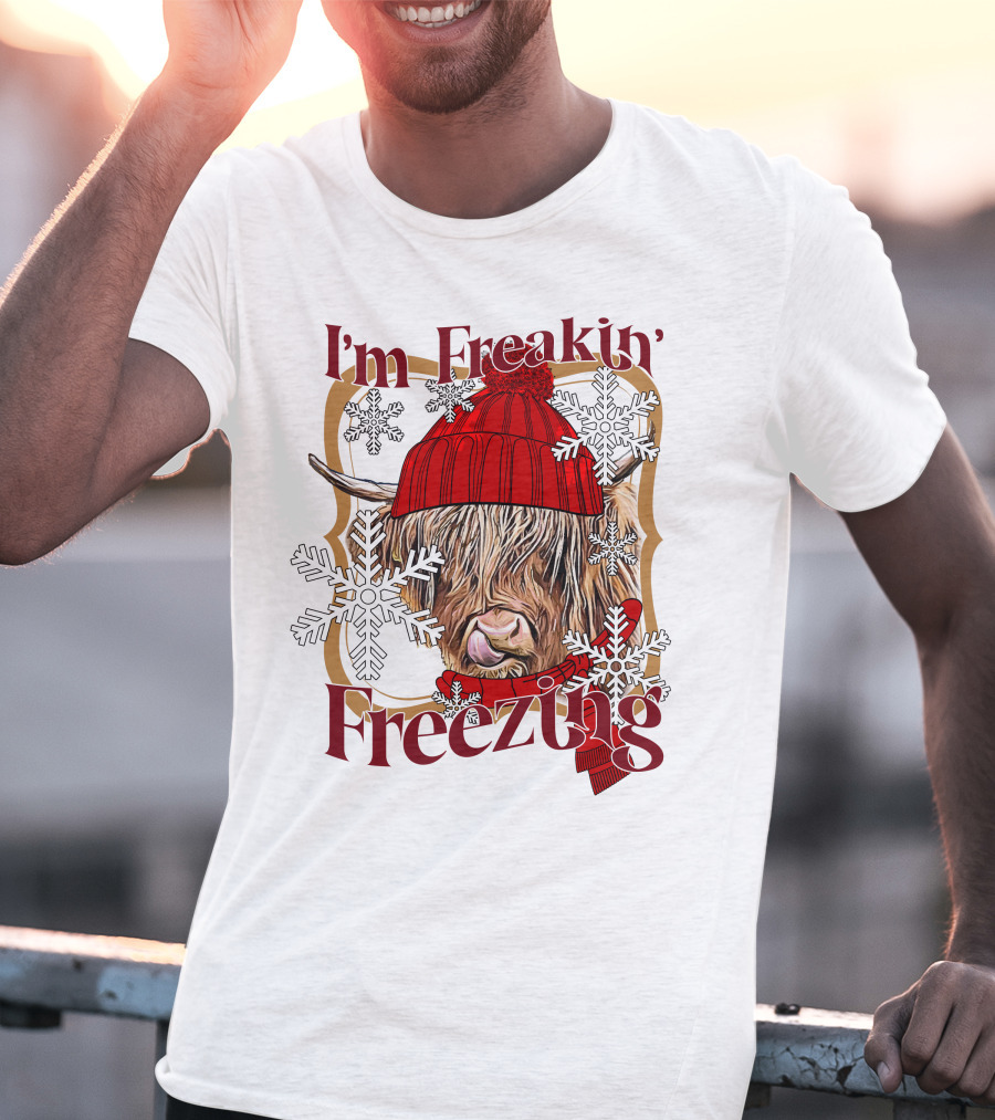 I'm Freakin' Freezing Highland Cow Snowflakes Winter T-Shirt