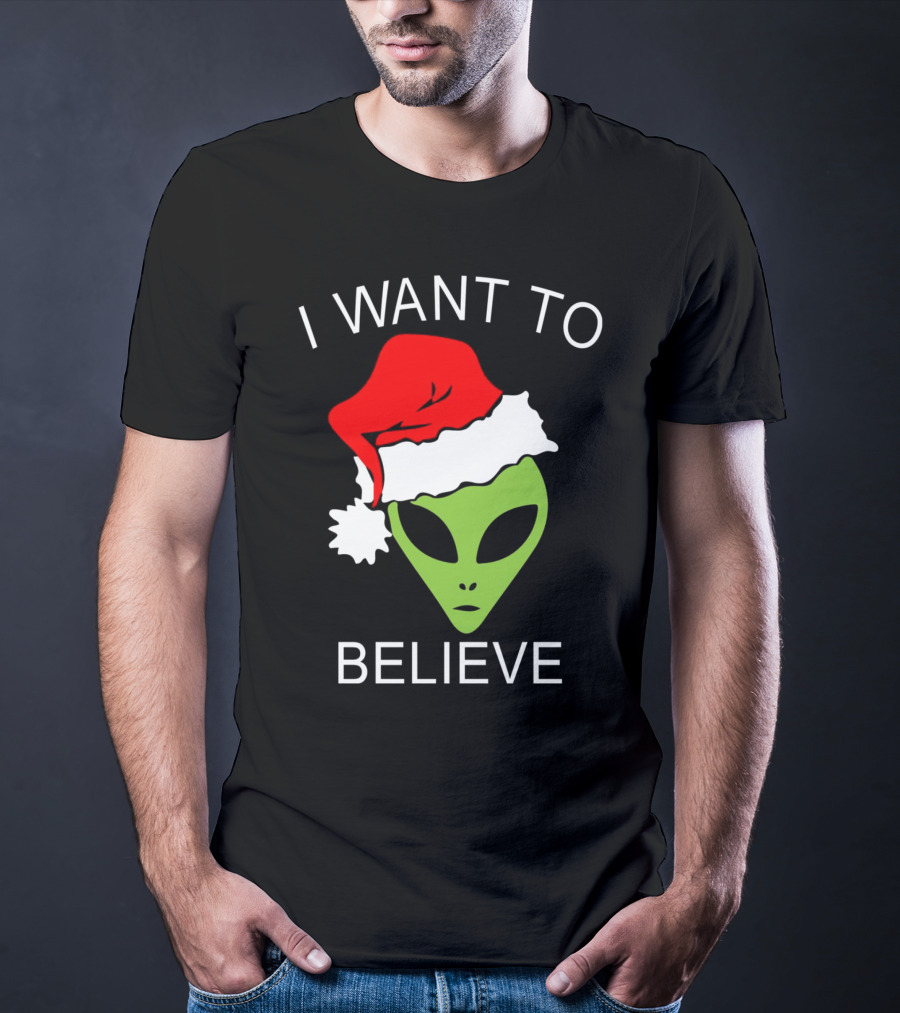 I Want To Believe Alien Santa Hat Christmas T-Shirt