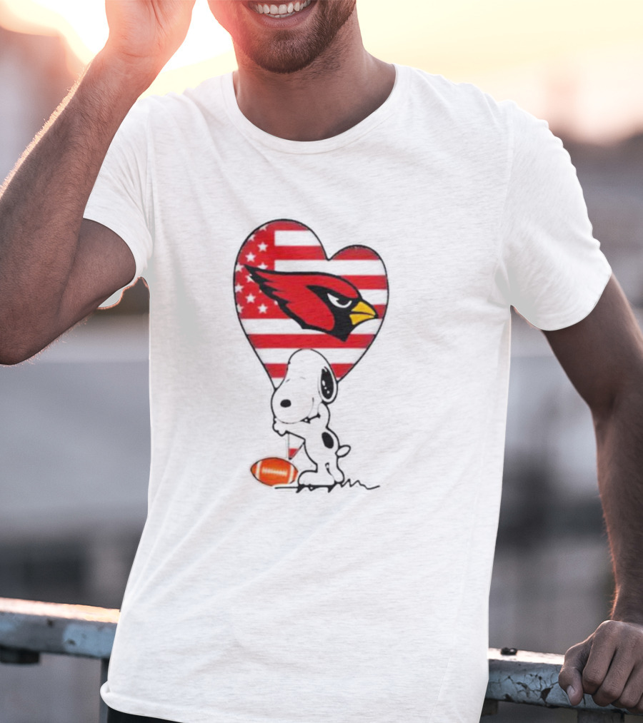 Arizona Cardinals NFL Football Peanuts Movie Snoopy Hugging Heart T-Shirt