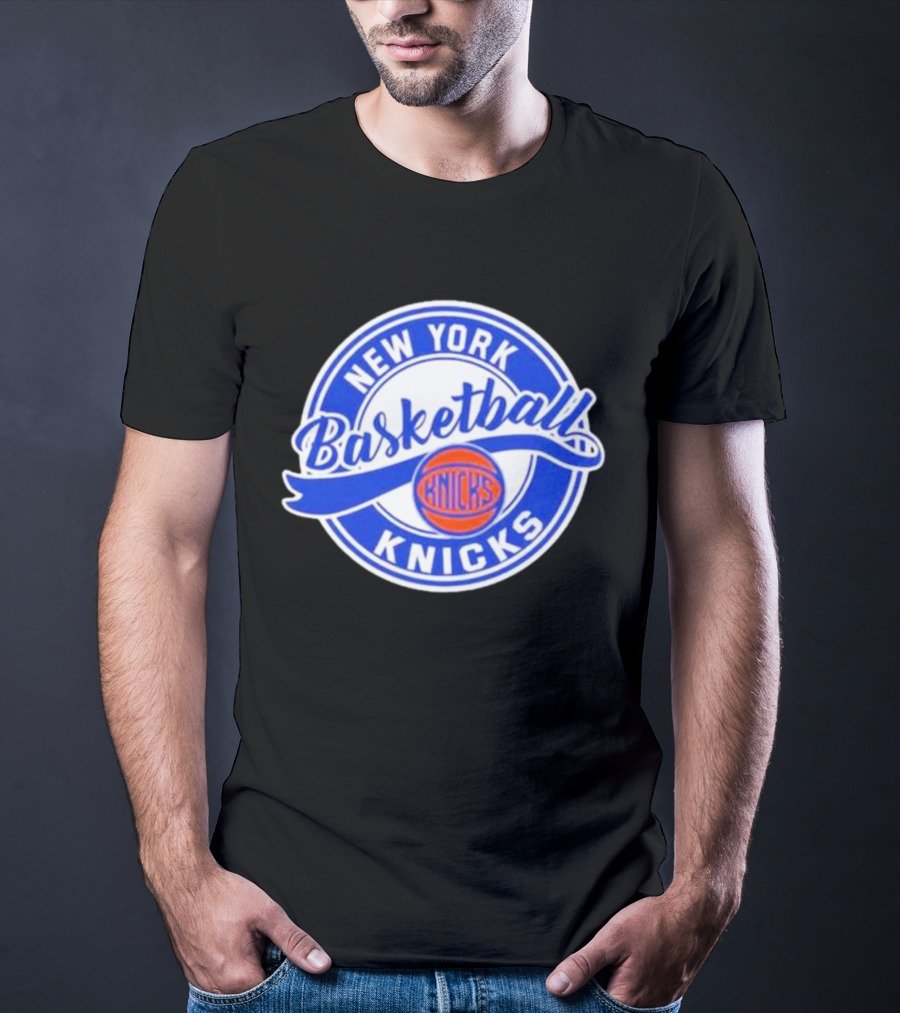 New York Knicks Basketball Circle T-Shirt