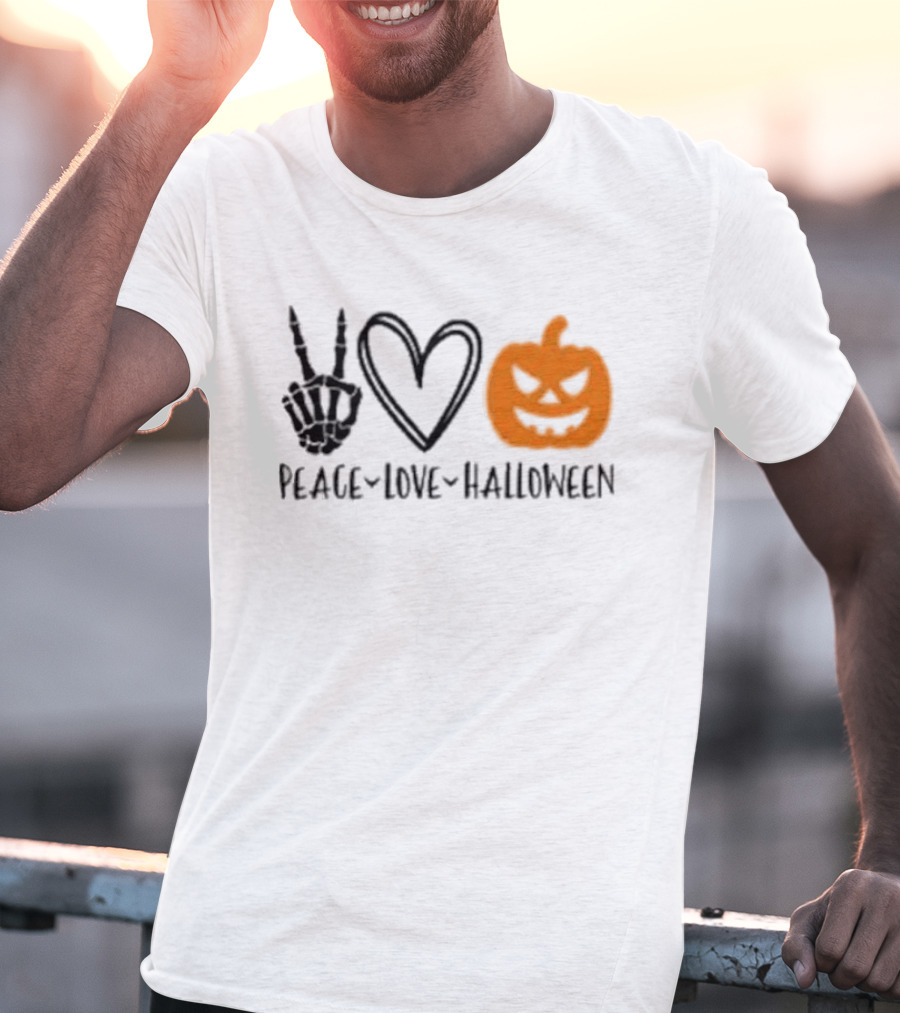 Peace Love Halloween Skeleton Hand Heart Pumpkin T-Shirt