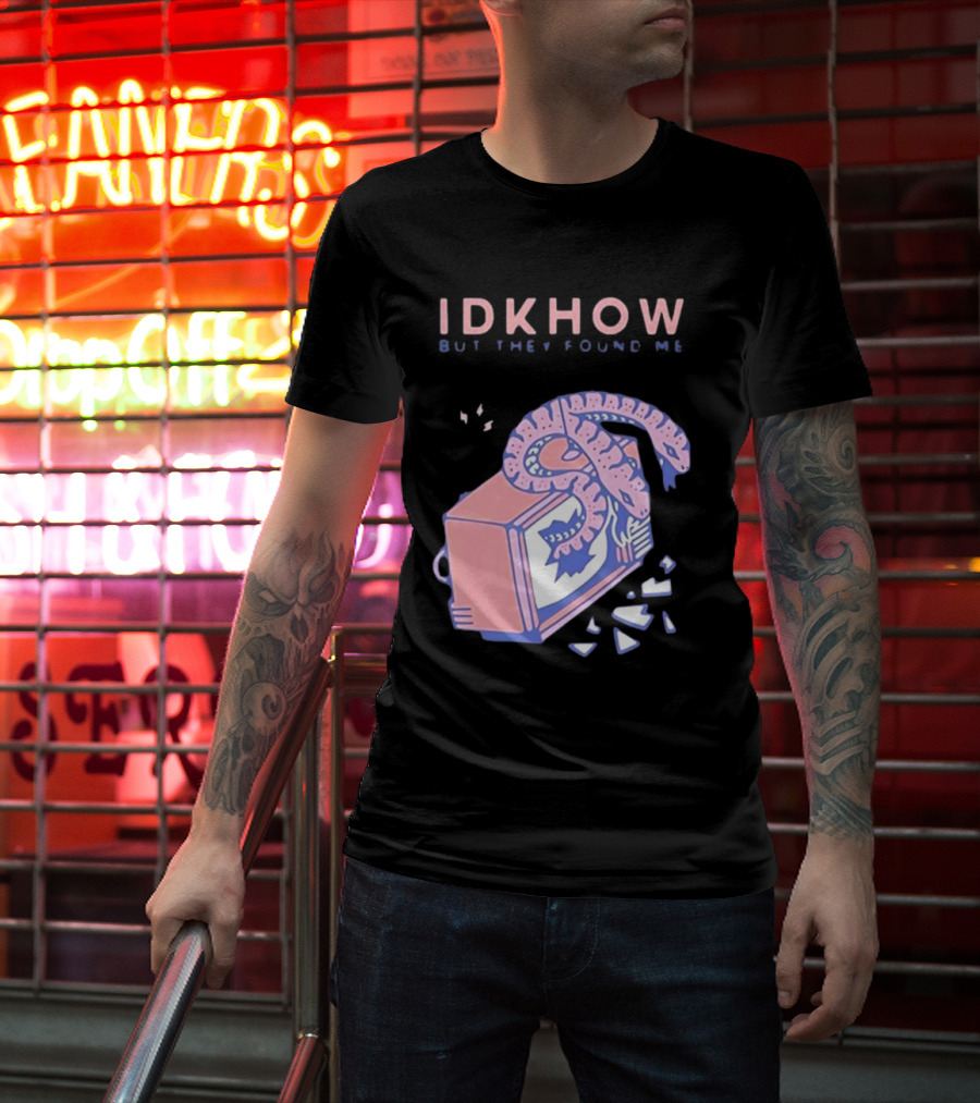 IDKhow But They Found Me Snake Crushed TV Pastel Pink Blue Image T-Shirt