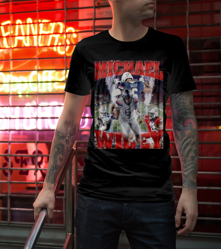Michael Wiley Arizona Wildcats Football Dynamic On-Field Action T-Shirt