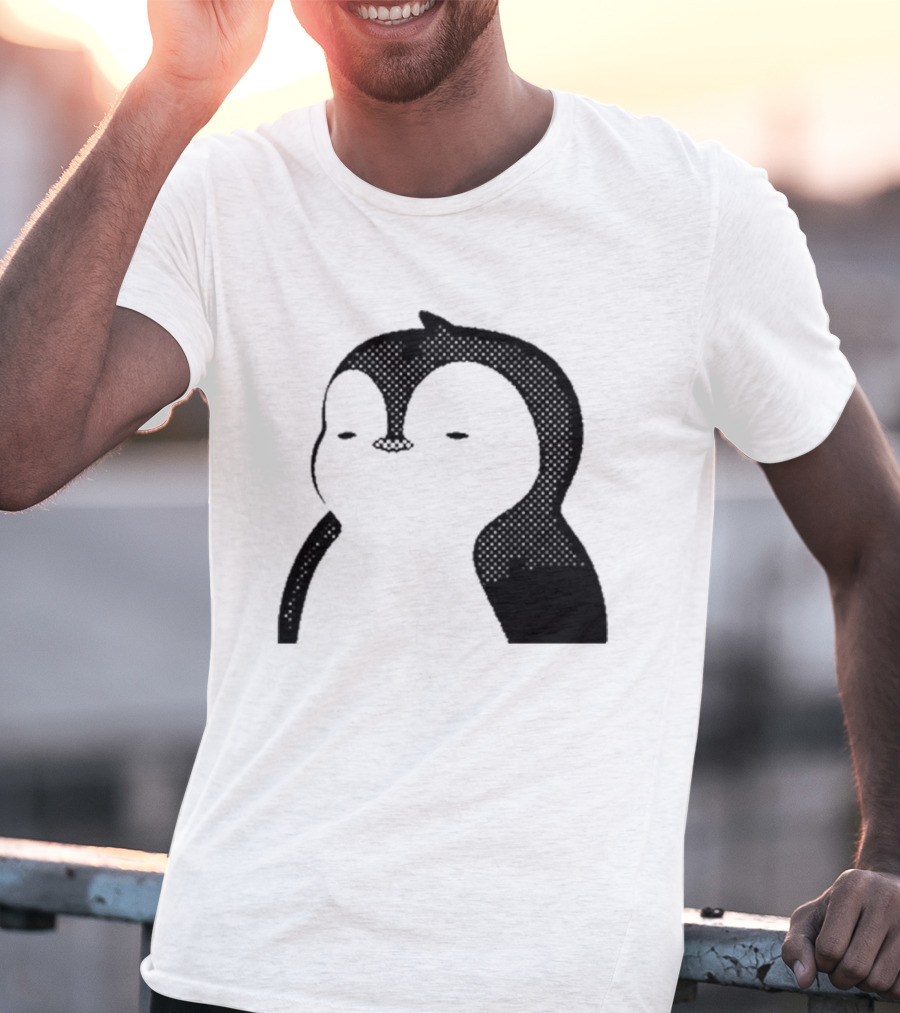 Luca Netz Penguin Chic Noir T-Shirt