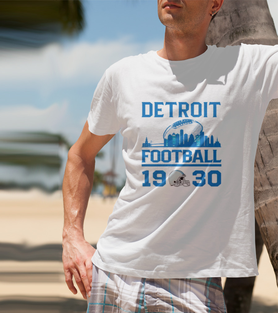 Detroit Lions Football 1930 Skyline Helmet Motif T-Shirt