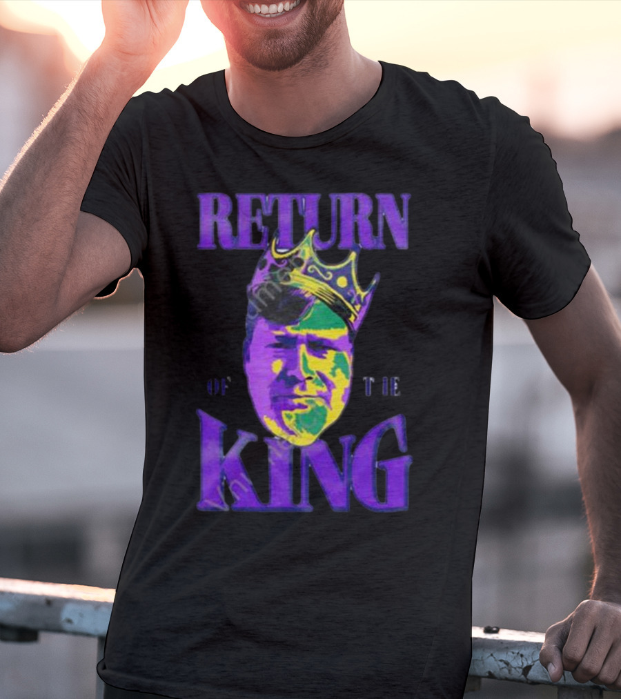 Mintzy Return Of The King Vibrant Portrait With Crown T-Shirt