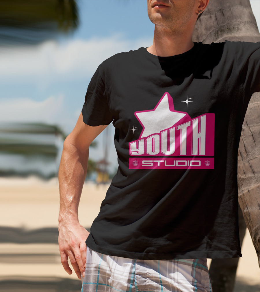 Youth Studio Magenta Y2k Streetwear T-Shirt