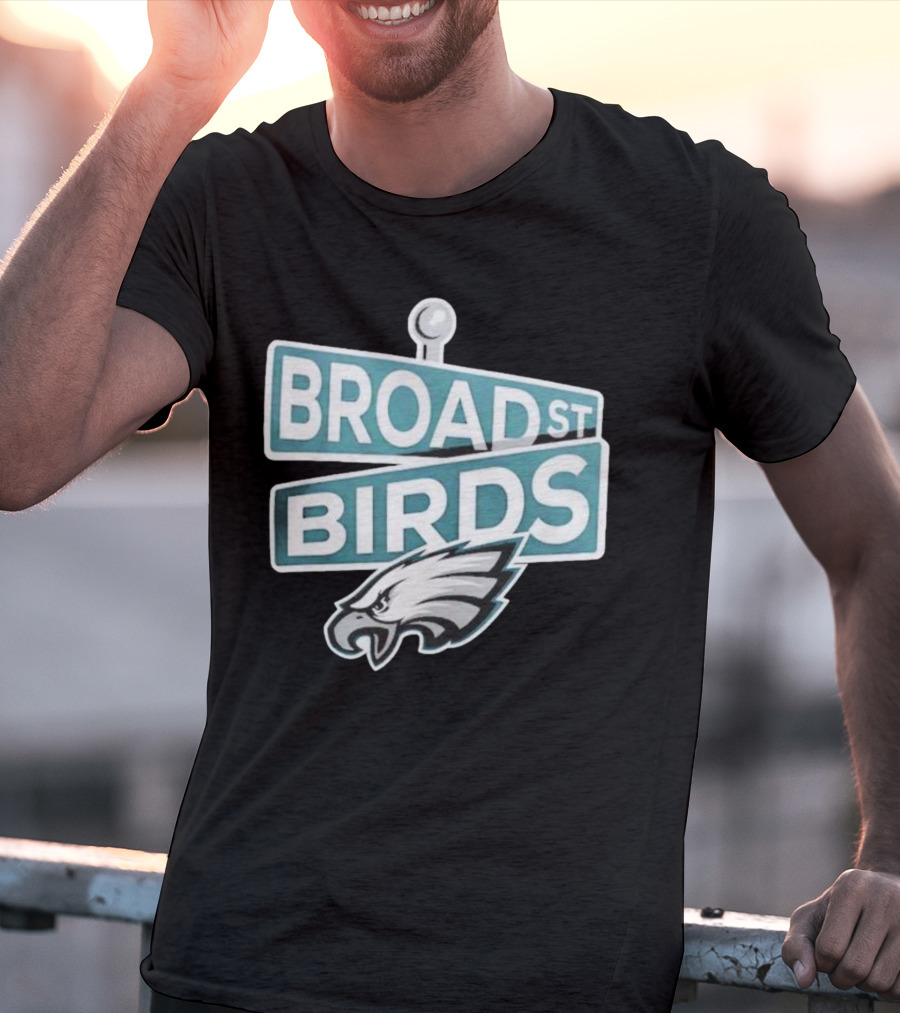 Philadelphia Eagles Broad St Birds Logo NFL Merchandising T-Shirt