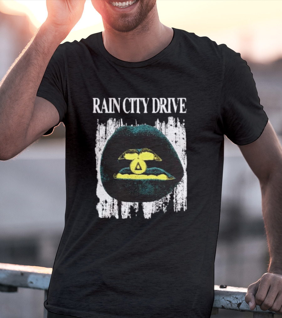 Rain City Drive Lips Neon Symbol T-Shirt