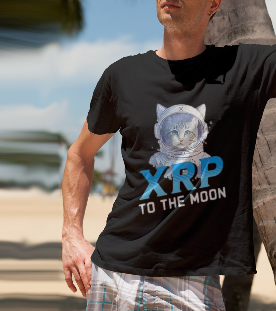 XRP Cat To The Moon Crypto Merchandise Astronaut Helmets T-Shirt