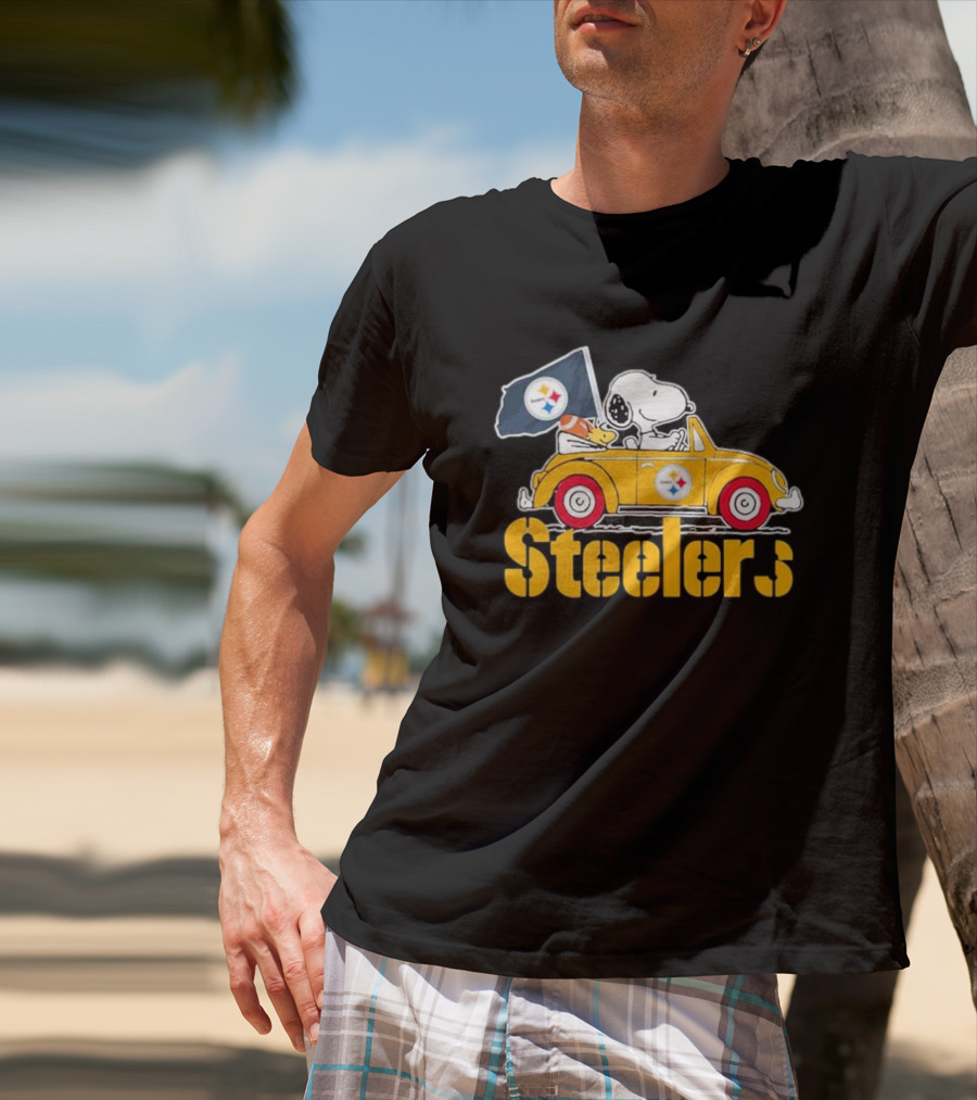 Peanuts Snoopy Woodstock Driving Yellow Car With Steelers Flag T-Shirt