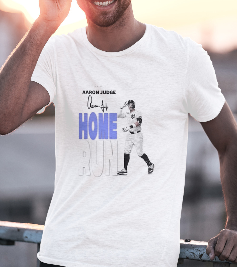 Aaron Judge Home Run New York Yankees Signature T-Shirt