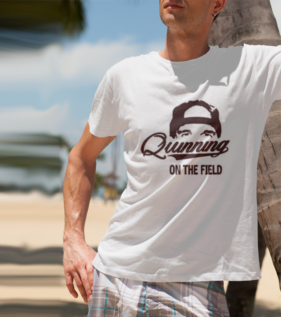 Commanders Quinning On The Field Dan Quinn T-Shirt