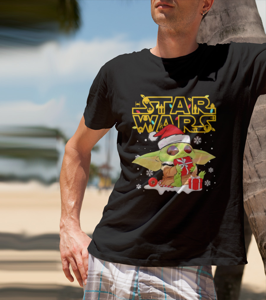 Star Wars Baby Yoda Christmas Santa Hat Snowflakes T-Shirt