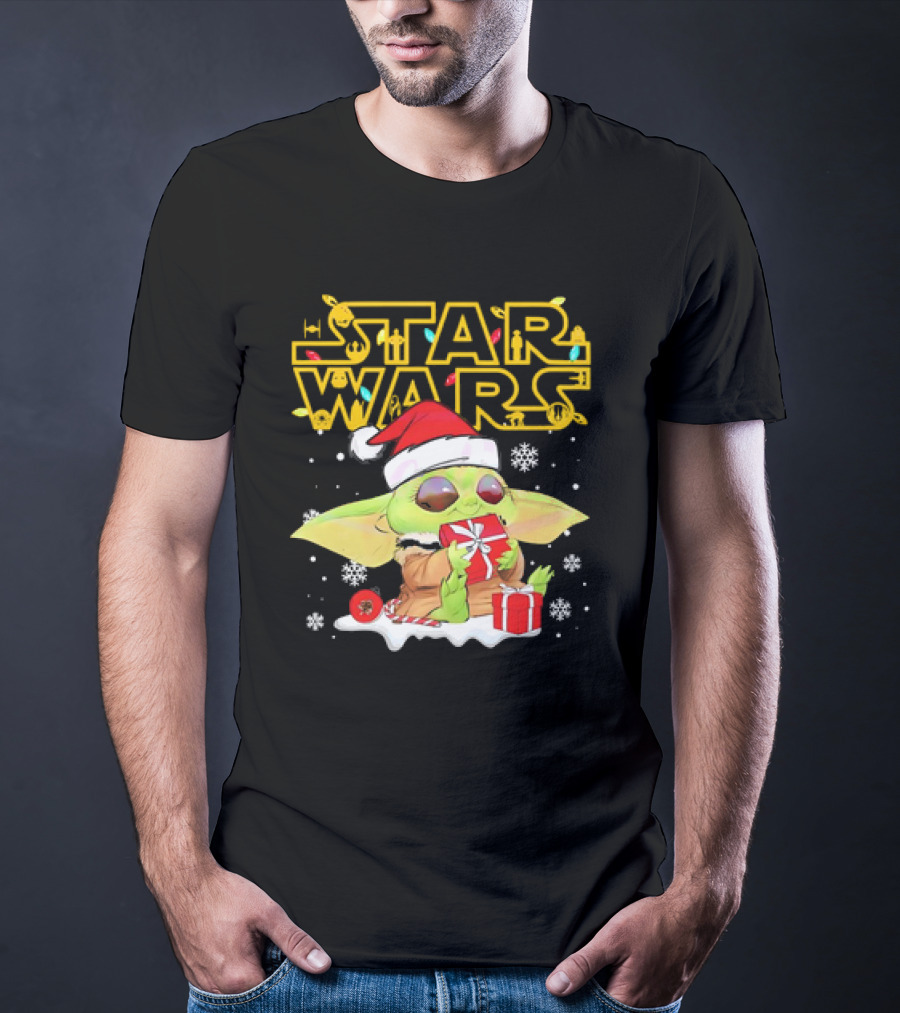 Star Wars Baby Yoda Christmas Santa Hat Snowflakes T-Shirt