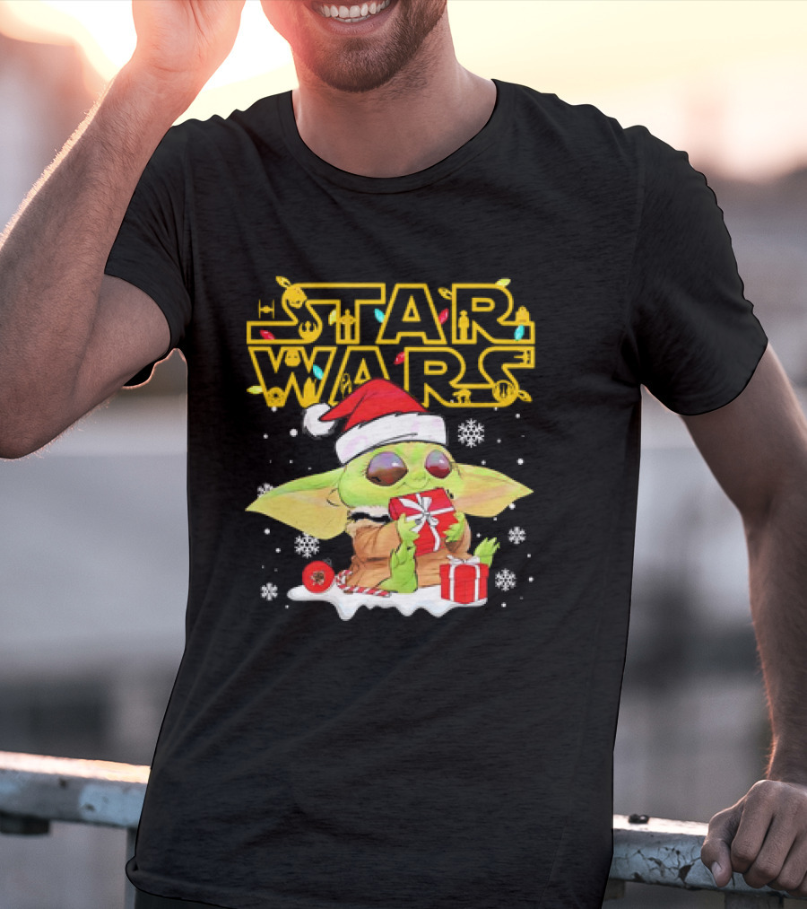 Star Wars Baby Yoda Christmas Santa Hat Snowflakes T-Shirt