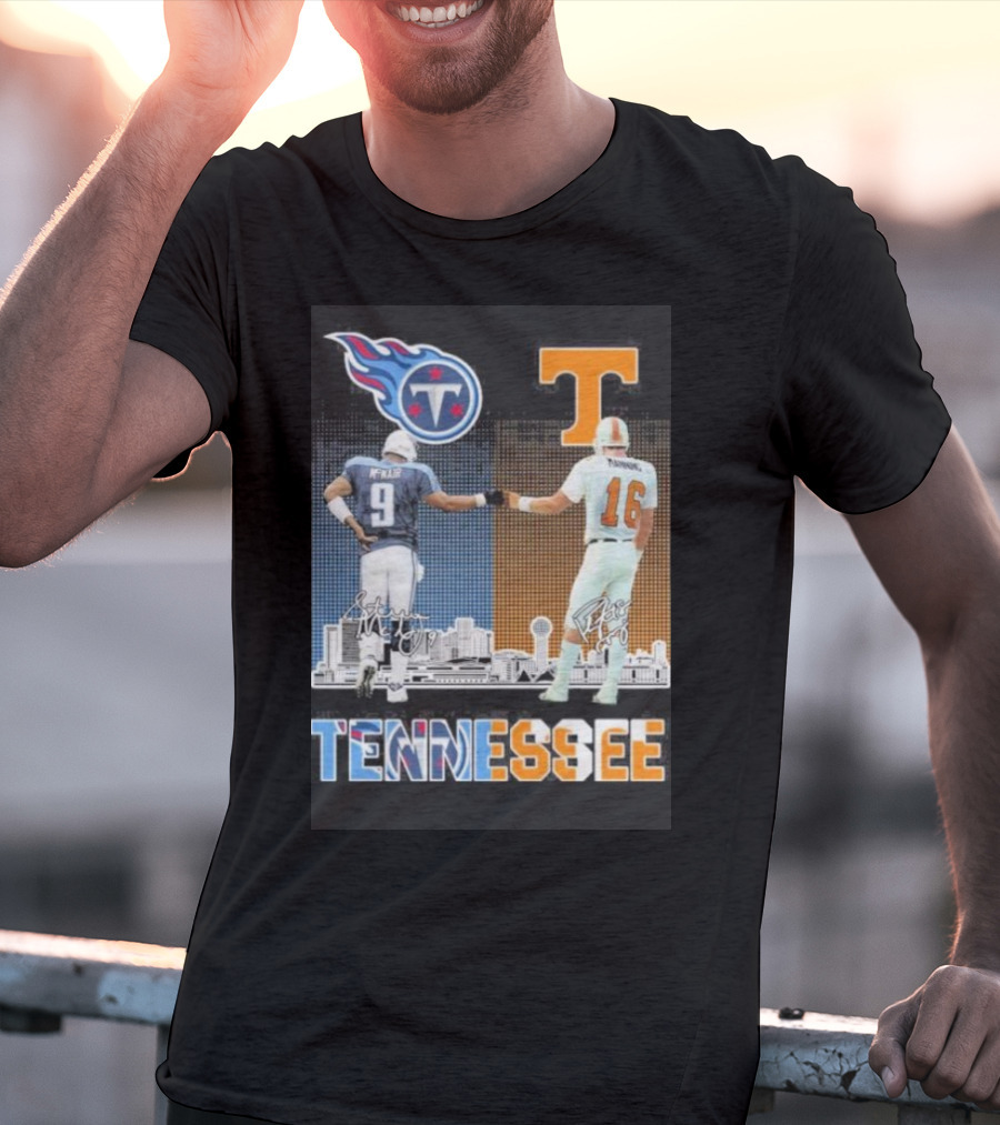 Tennessee Titans Steve McNair Peyton Manning Volunteers Skyline T-Shirt