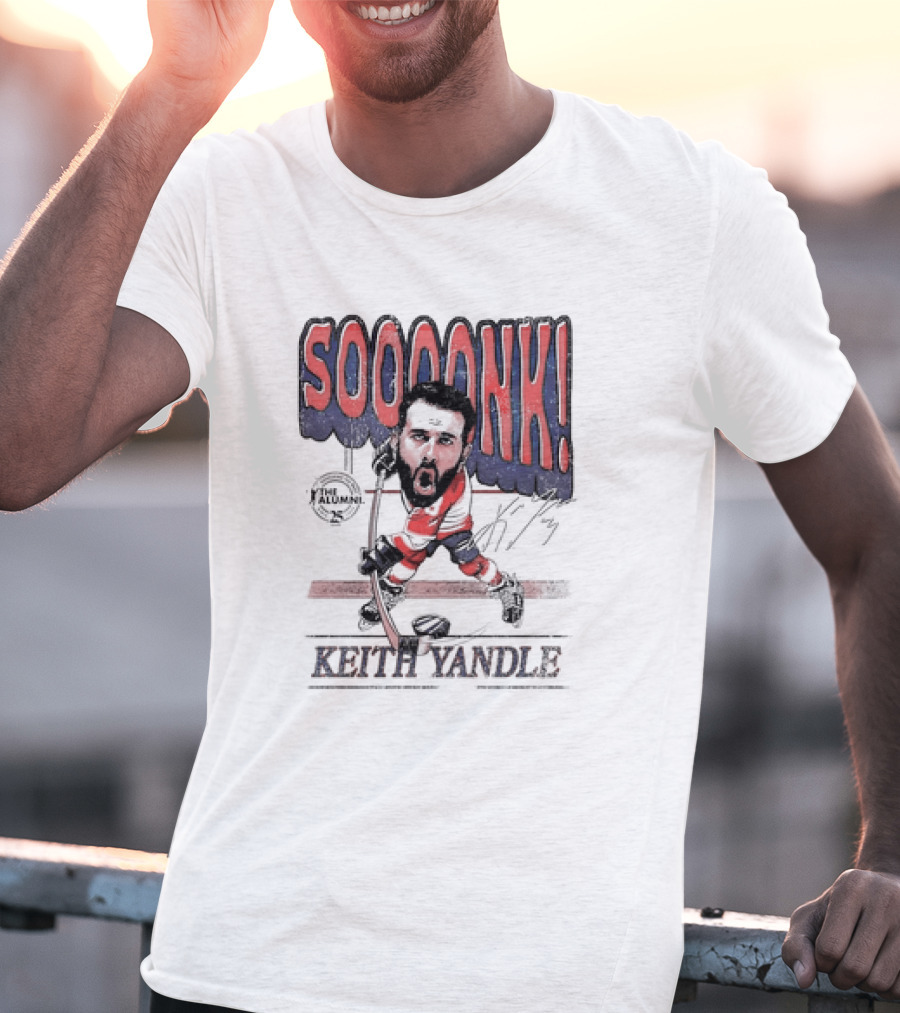 SOOOOONK Keith Yandle Philadelphia Flyers The Alumni Signature Caricature T-Shirt