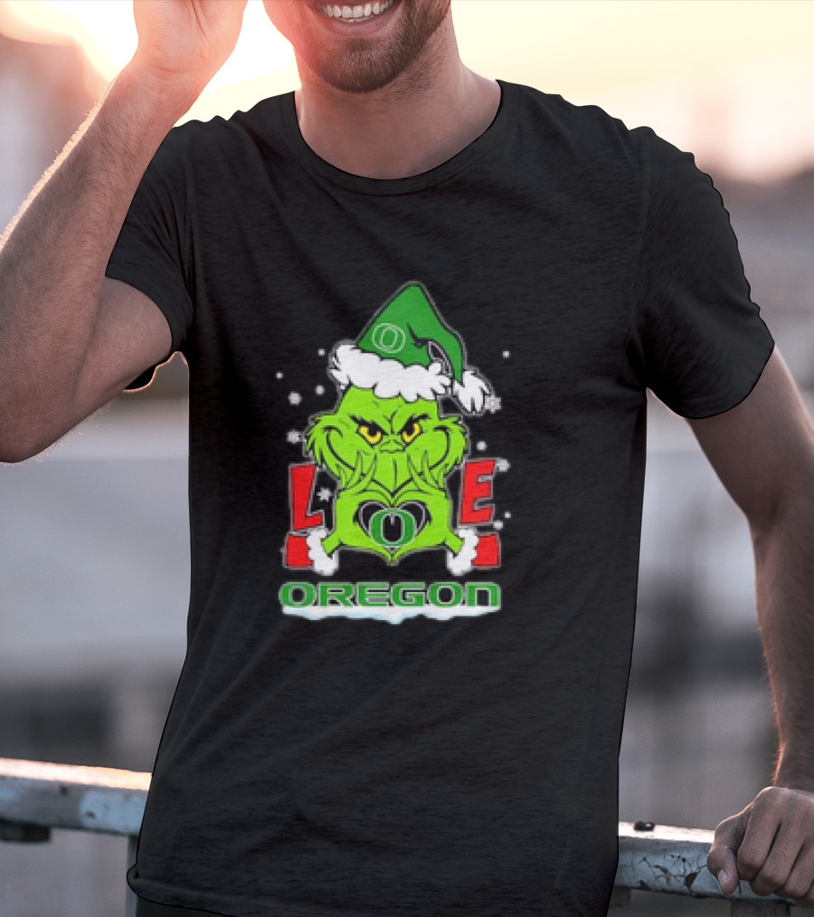 Grinch Hand Love Oregon Ducks Christmas Santa Hat Snowflakes T-Shirt