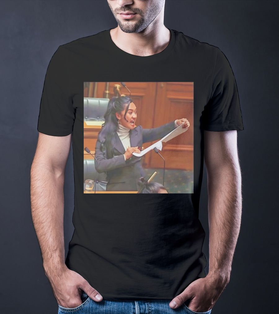 Maori MP Rips Treaty Bill In Parliament Session T-Shirt