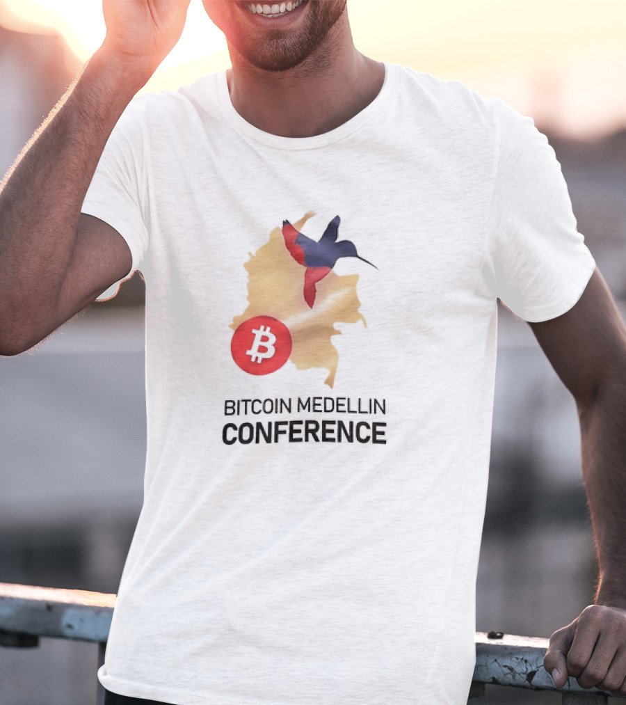 Bitcoin Medellin Conference Colombia Map Hummingbird T-Shirt