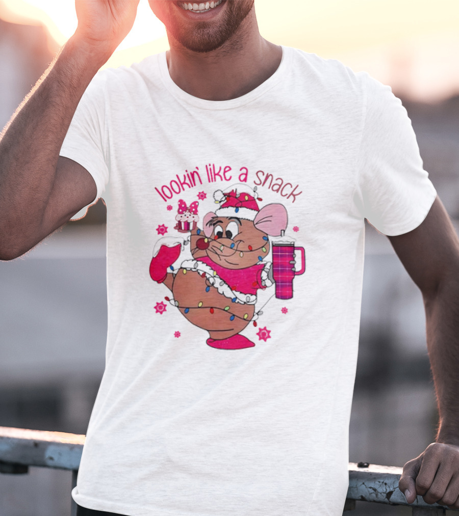 Lookin’ Like A Snack Christmas Mouse Holding Cupcake And Drink T-Shirt