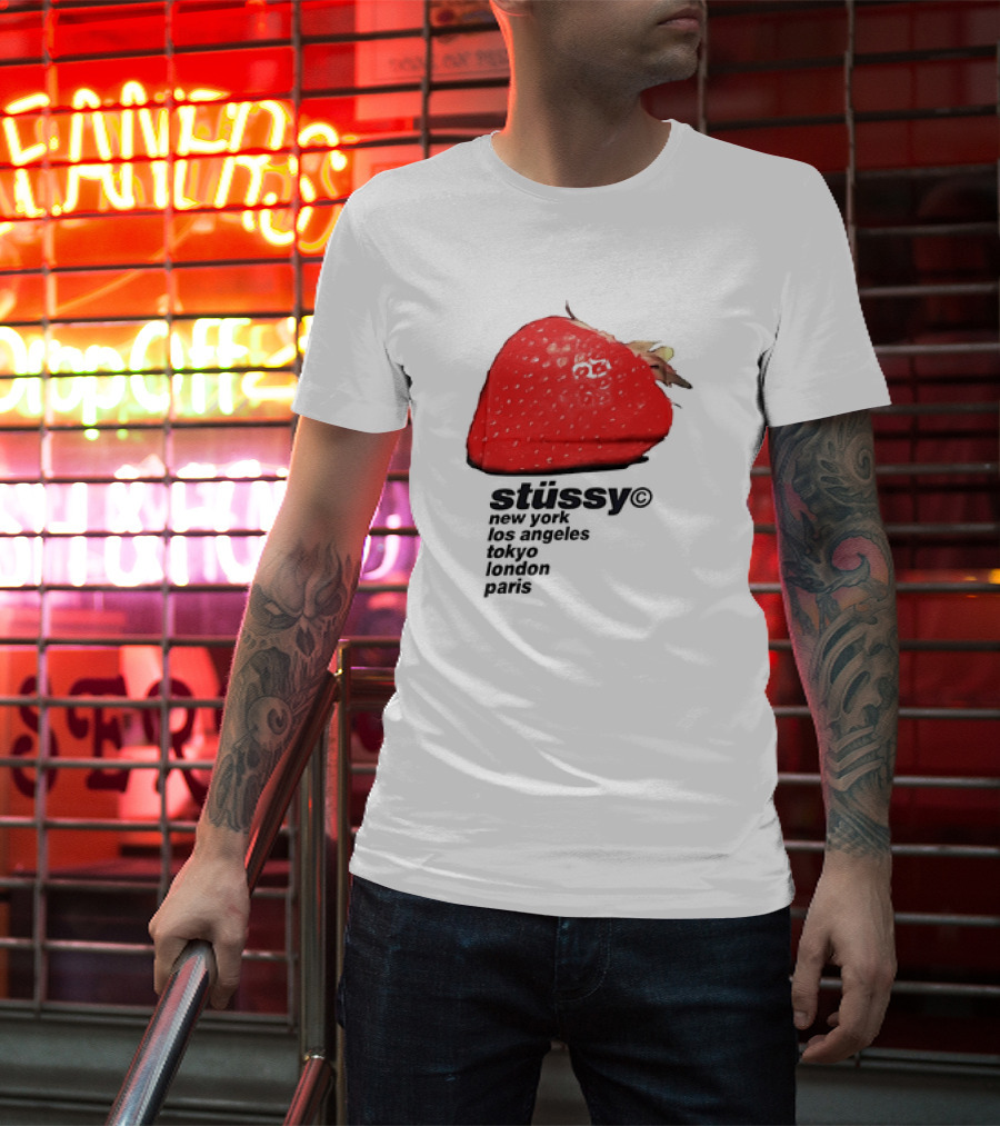 Stussy Strawberry Design New York Los Angeles Tokyo London Paris T-Shirt