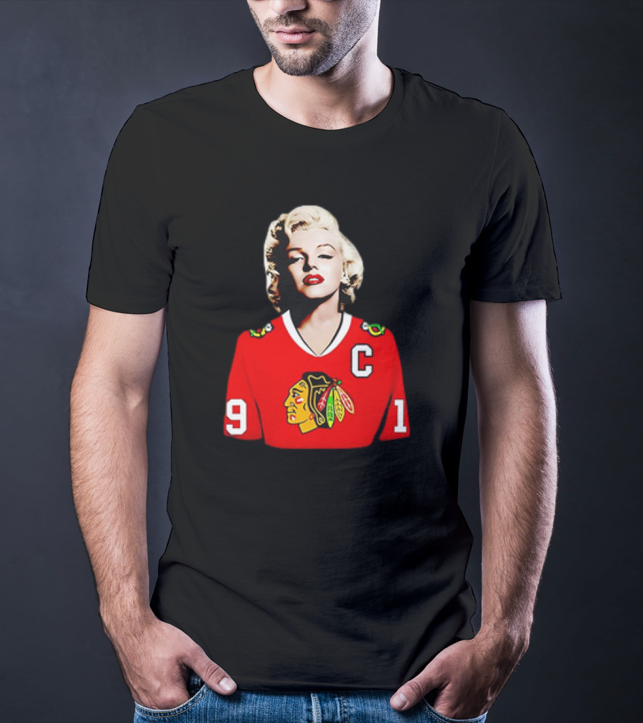Marilyn Monroe Chicago Blackhawks Jonathan Toews Jersey T-Shirt