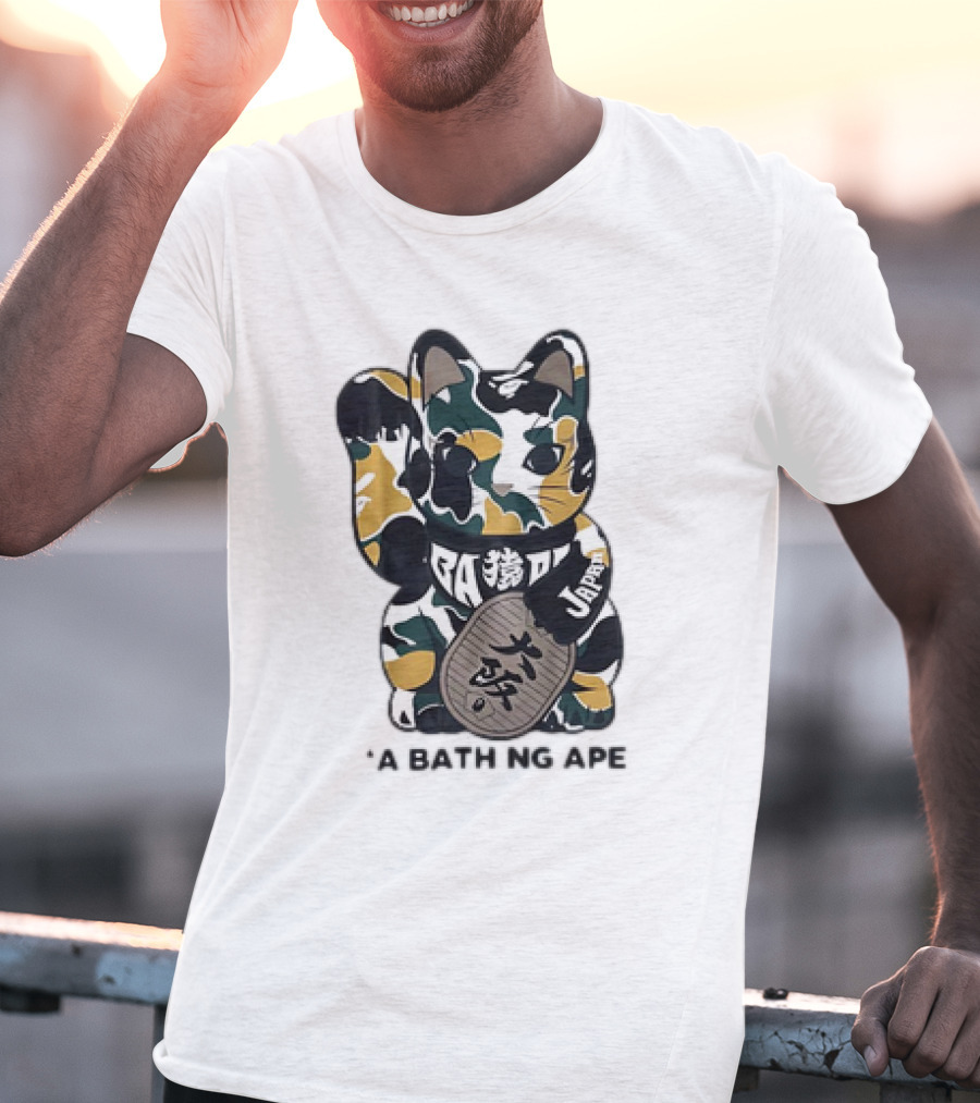 Cat Maneki Neko Japan A Bathing Ape T-Shirt