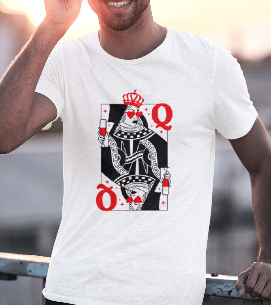 Queen Of Hearts Card Red Heart Glasses T-Shirt