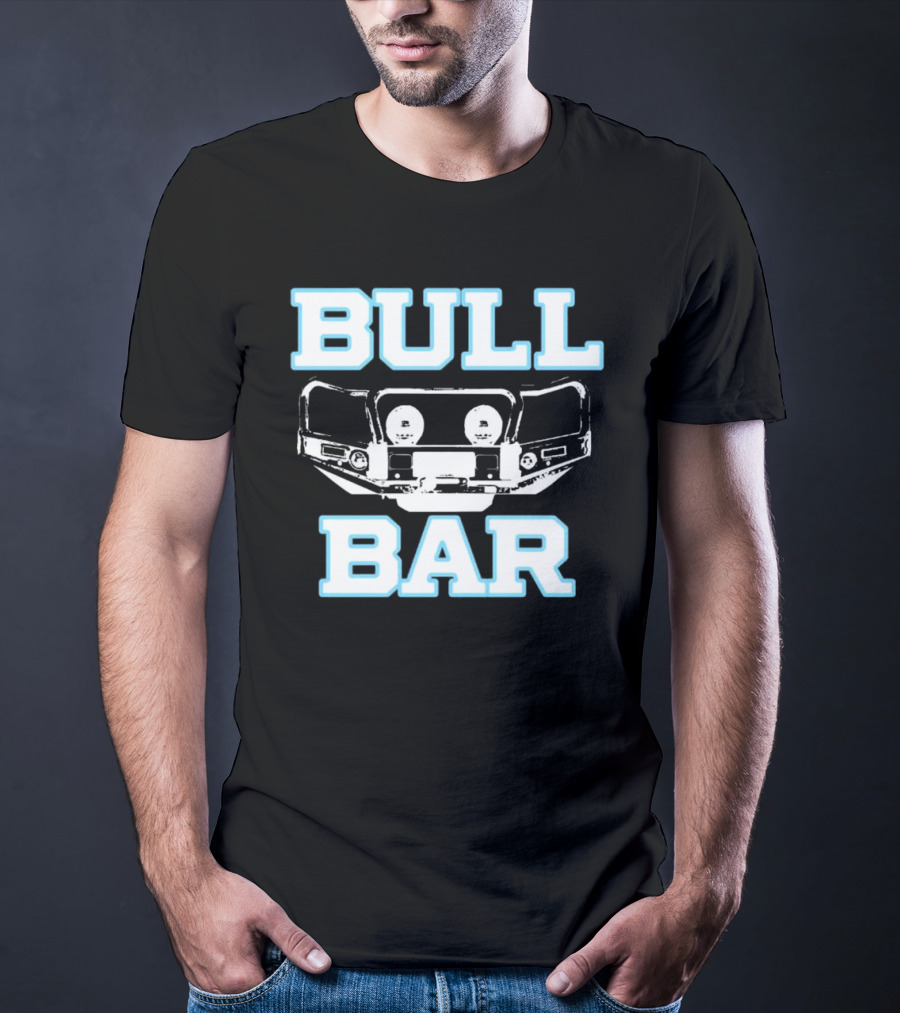 BULL BAR Car Protection Accessory Bold Vintage Style T-Shirt