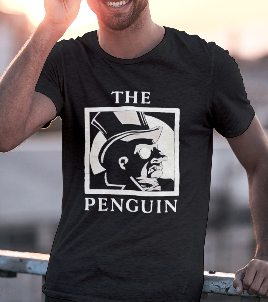 Batman Returns The Penguin Villain Silhouette Art T-Shirt