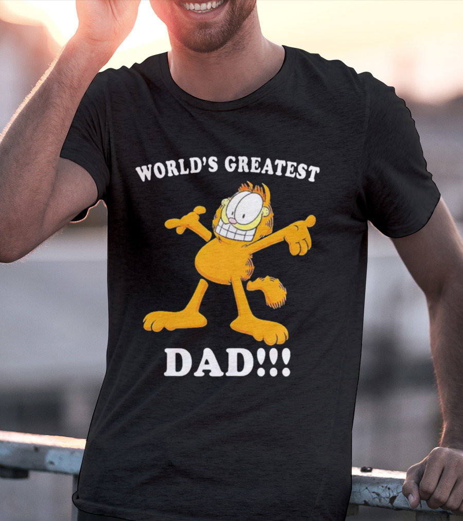 World's Greatest Dad Garfield Enthusiastic Pose T-Shirt