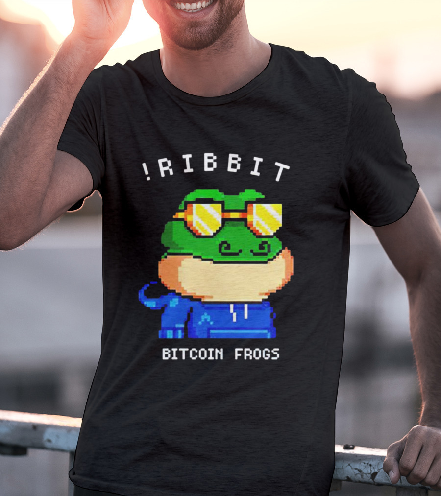 Ribbit Bitcoin Frogs Pixel Art Frog With Sunglasses T-Shirt
