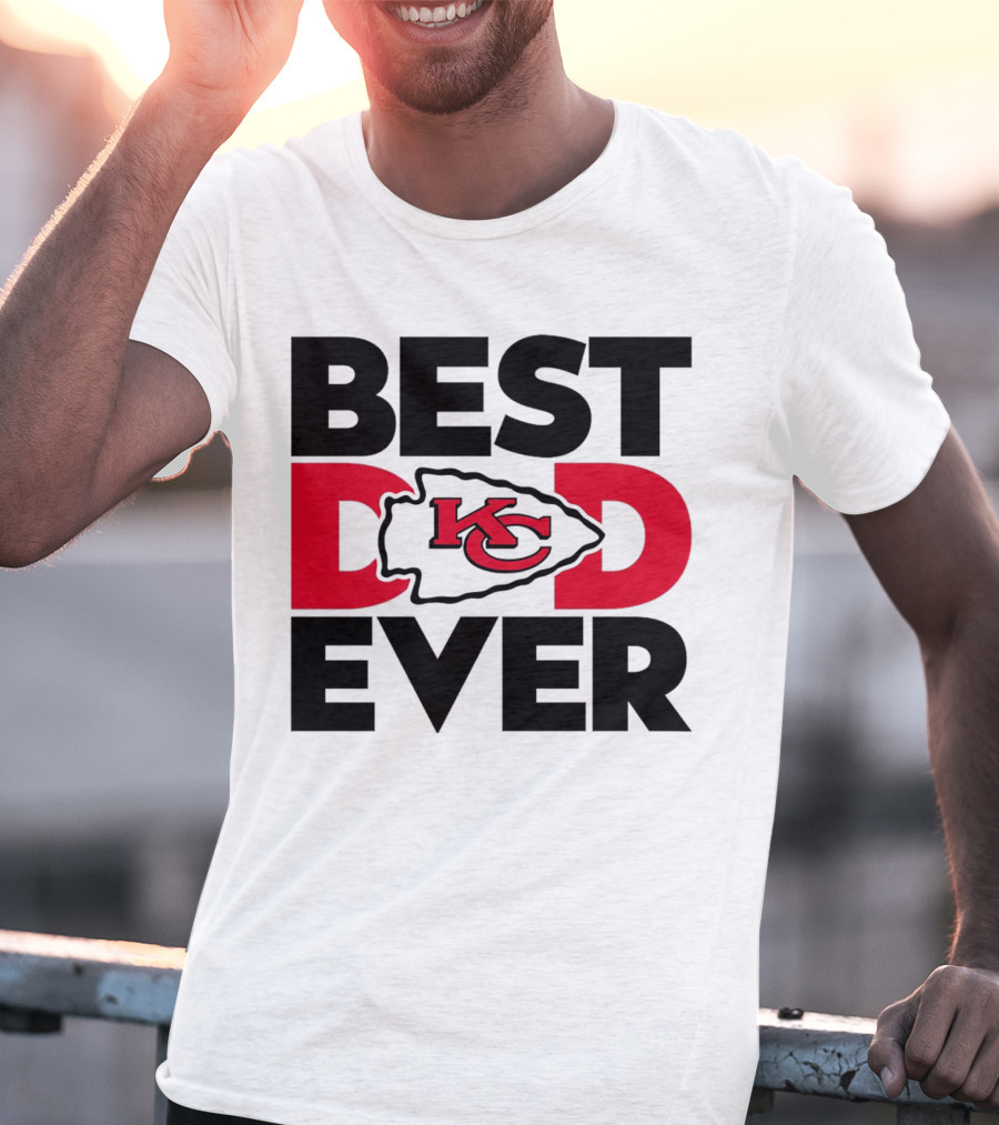 Best Dad Ever Kansas City Chiefs NFL Fan T-Shirt