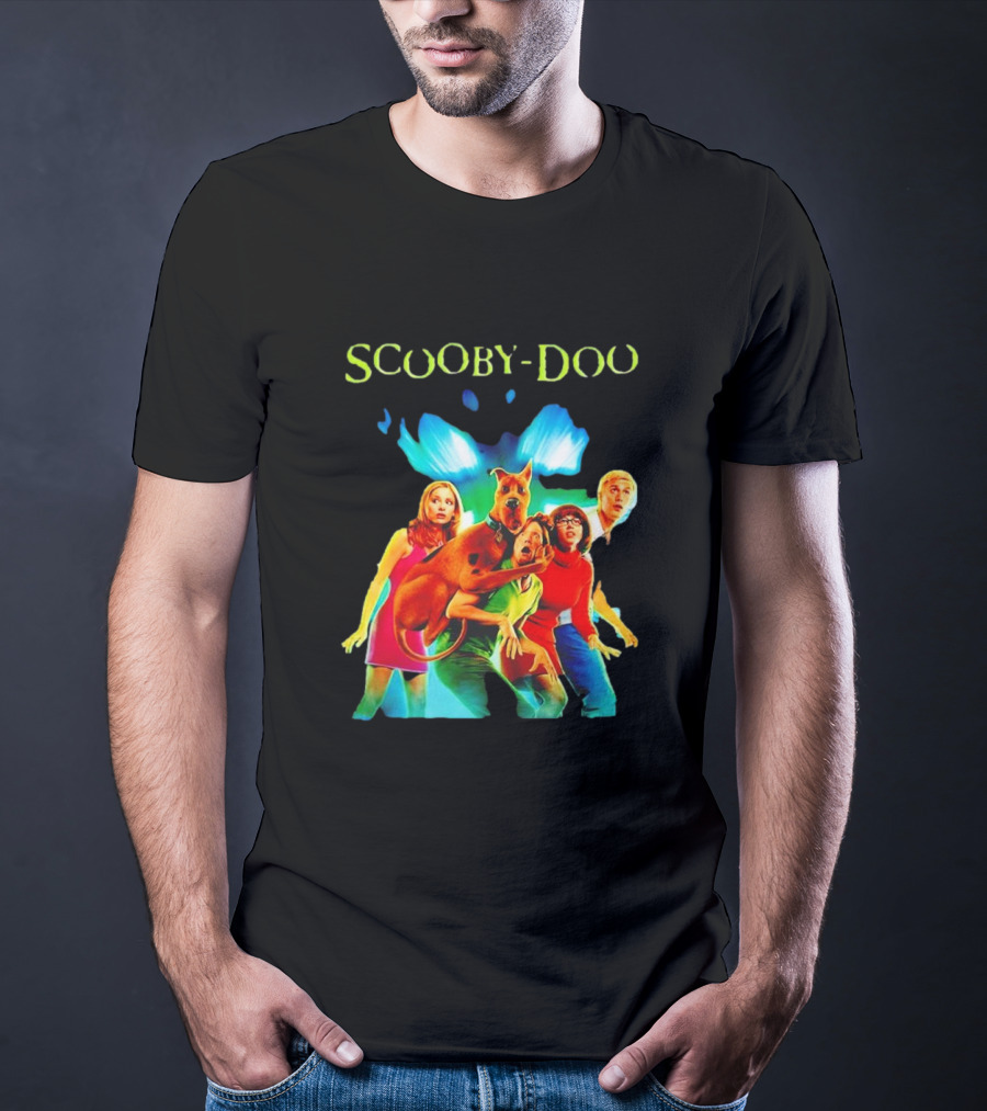 Scooby-Doo With Mystery Inc Group Vibrant Scene T-Shirt