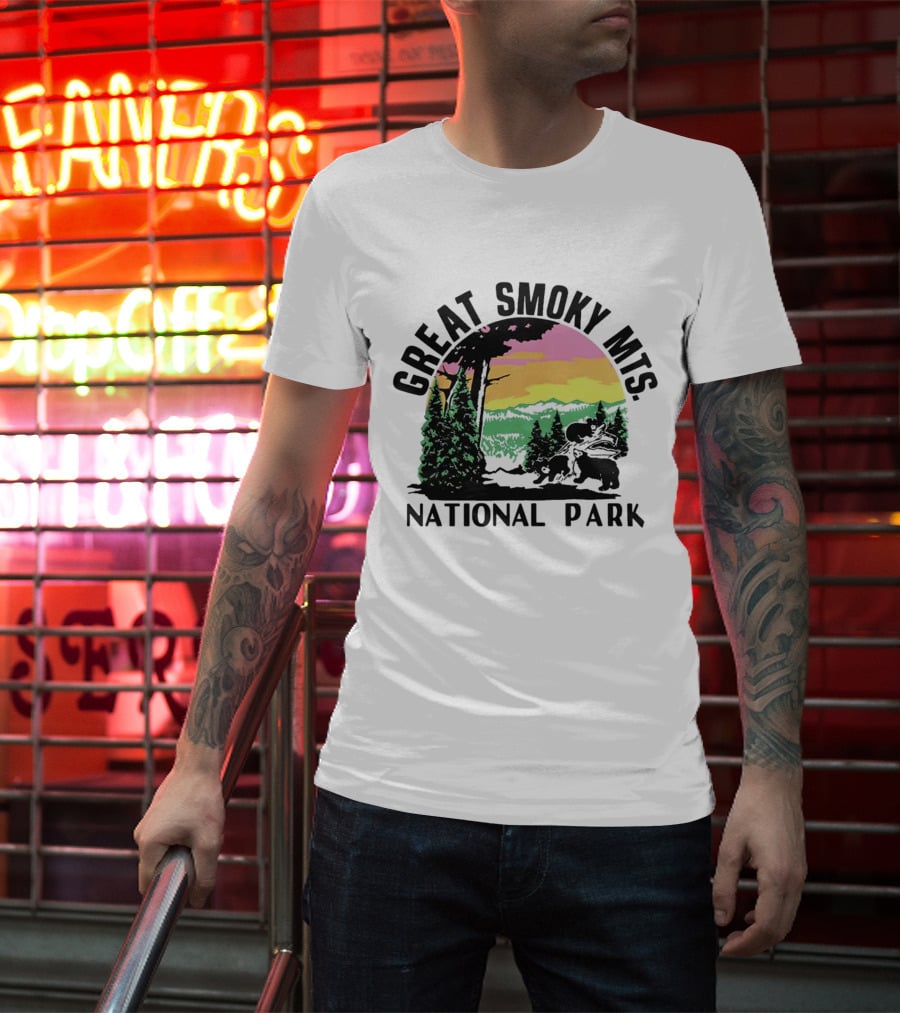 Great Smoky Mts National Park Sunset With Forest And Bears T-Shirt