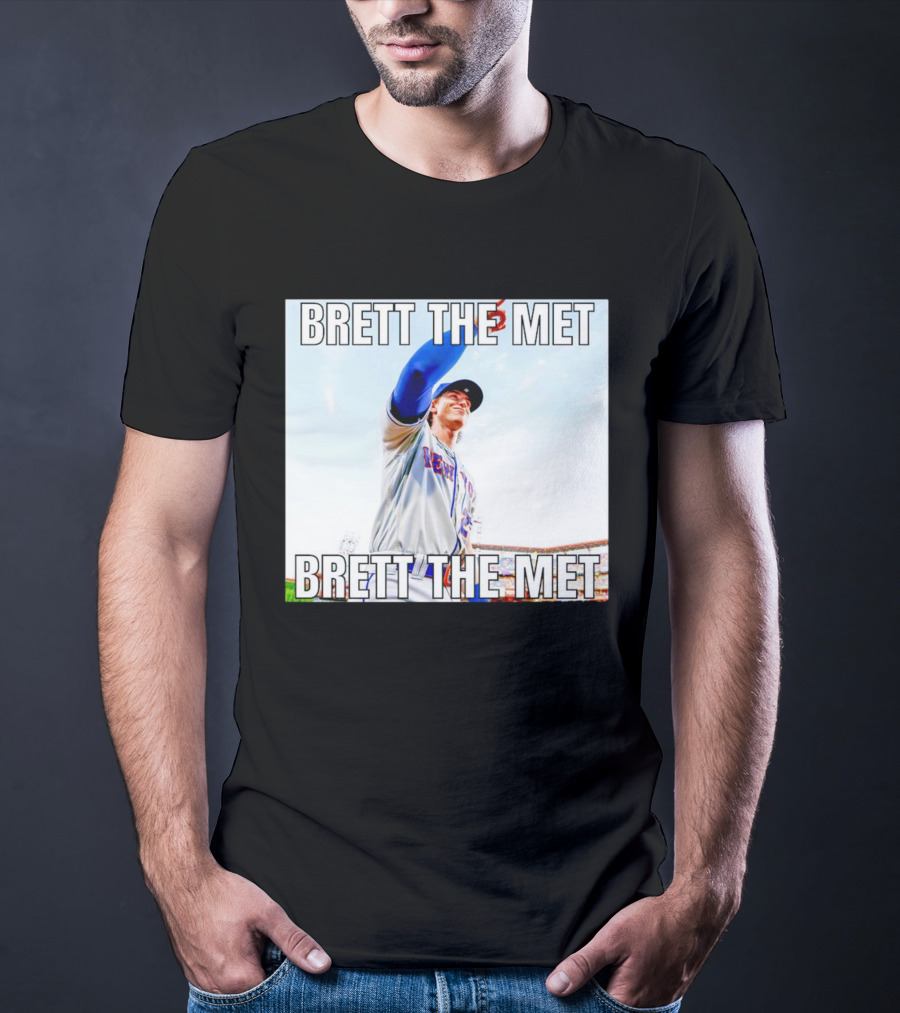 Brett The Met Baseball Player At New York Stadium T-Shirt