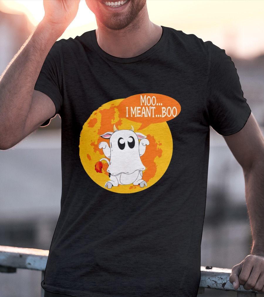 Moo I Meant Boo Ghost Cow Halloween Costume T-Shirt