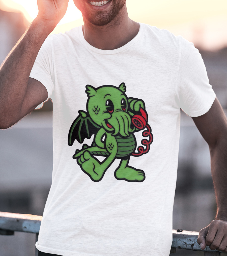 Chubby Cthulhu Phone Call Cartoon With Red Retro Telephone T-Shirt