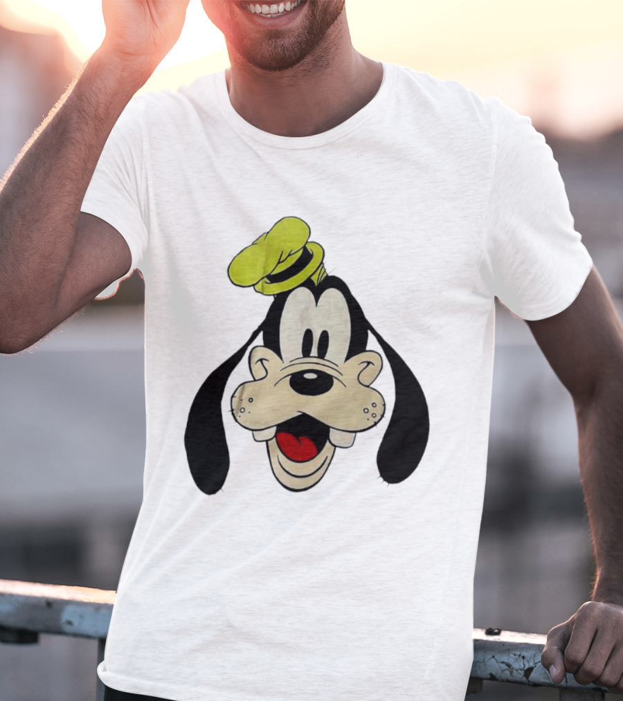 Yats Goofy Head Disney Character Face T-Shirt