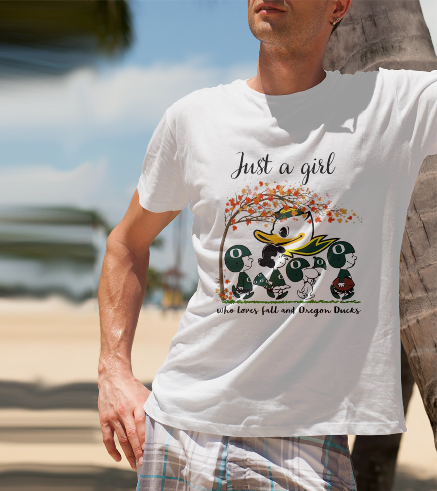 Just A Girl Who Loves Fall And Oregon Ducks Peanuts Cartoon T-Shirt
