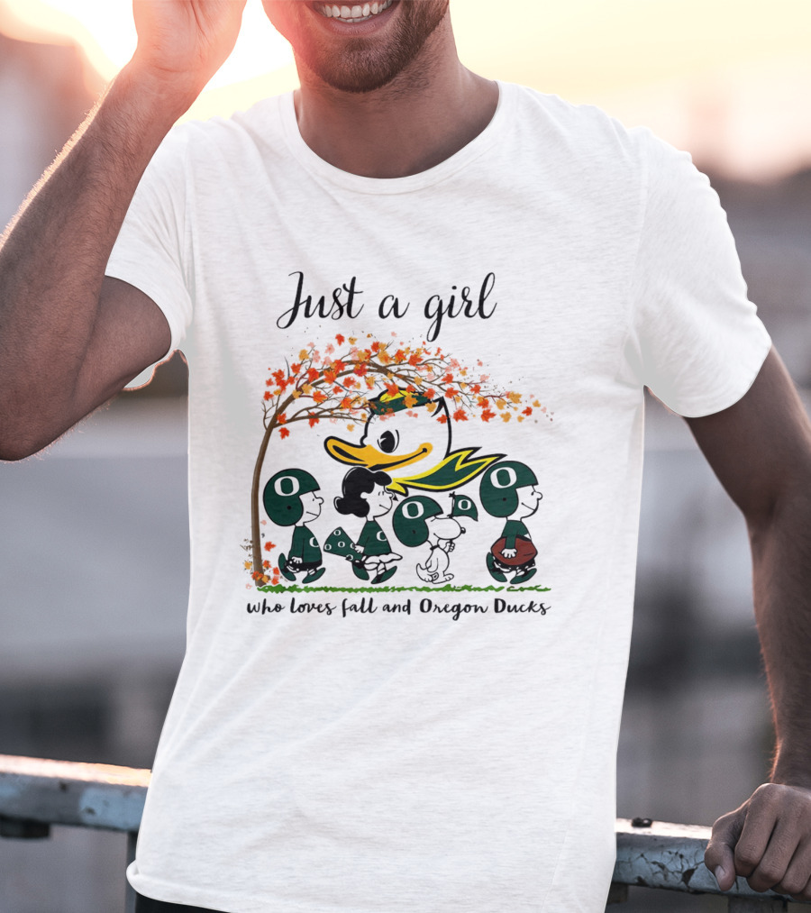 Just A Girl Who Loves Fall And Oregon Ducks Peanuts Cartoon T-Shirt
