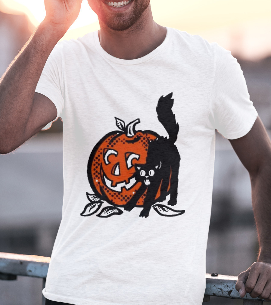 Vintage Halloween Pumpkin And Black Cat T-Shirt