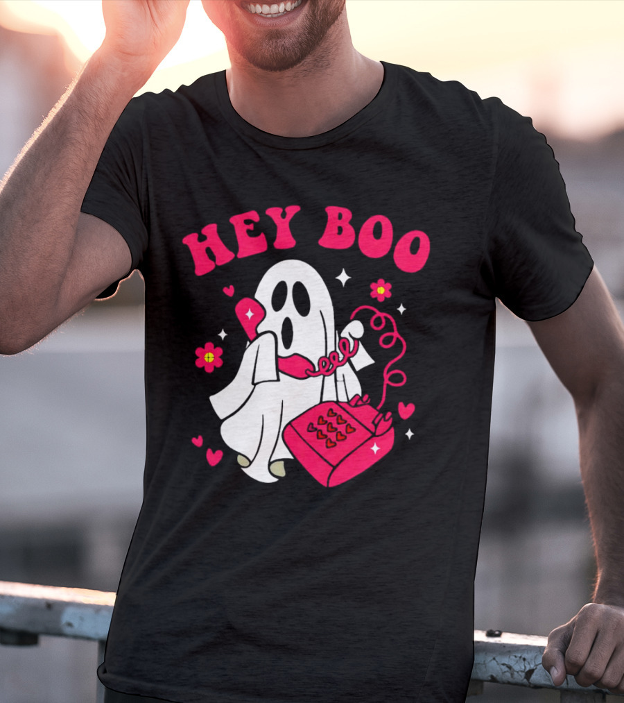 Hey Boo Ghost Talking On Pink Phone With Hearts And Flowers Halloween T-Shirt